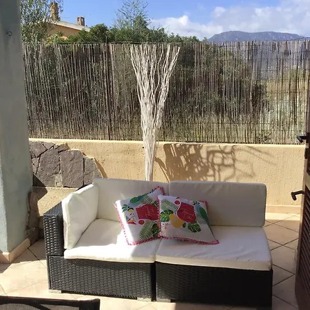 Semesterbostad Ohana Blue House